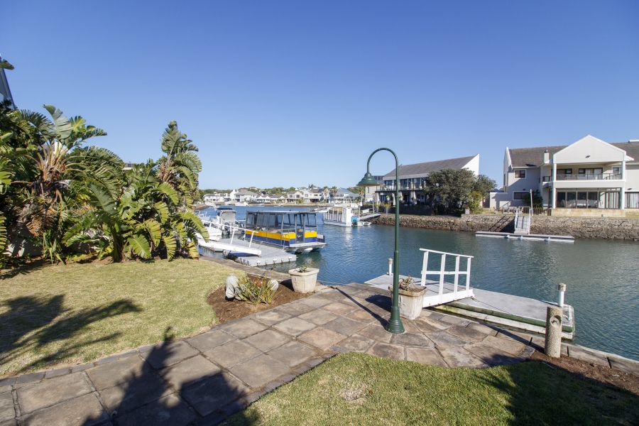 6 Bedroom Property for Sale in Royal Alfred Marina Eastern Cape